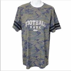 SOUTHERN BLISS CO camo Football Babe t-shirt M